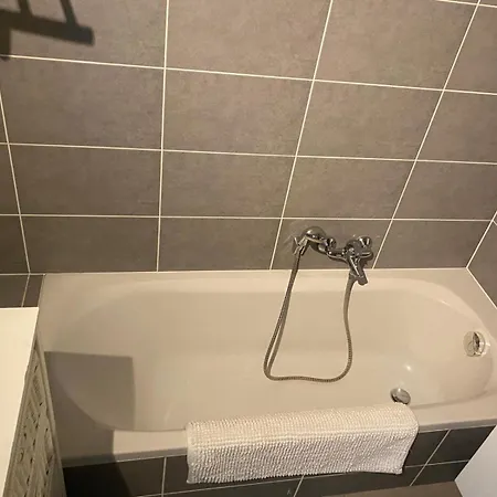 Depanne Fiftyone דירה