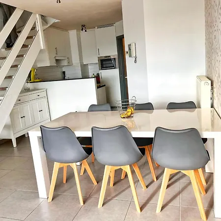 Depanne Fiftyone דירה